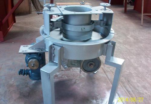 吊式圓盤(pán)給料機(jī) 吊式圓盤(pán)給料機(jī)