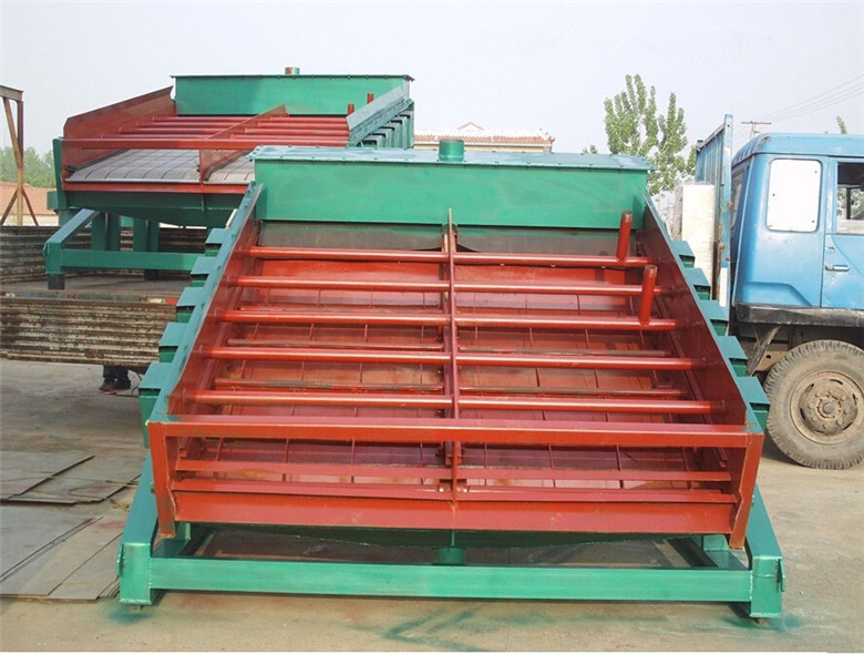高頻振動(dòng)篩現(xiàn)場(chǎng)圖