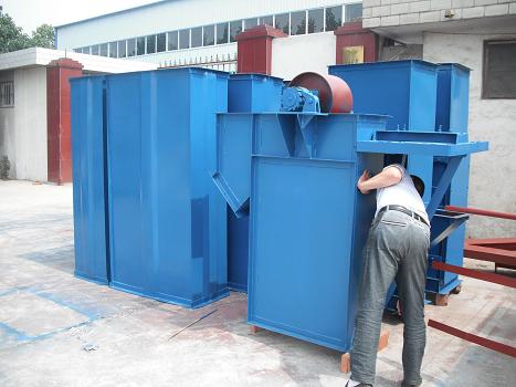 皮帶提升機現場展示 皮帶提升機現場展示