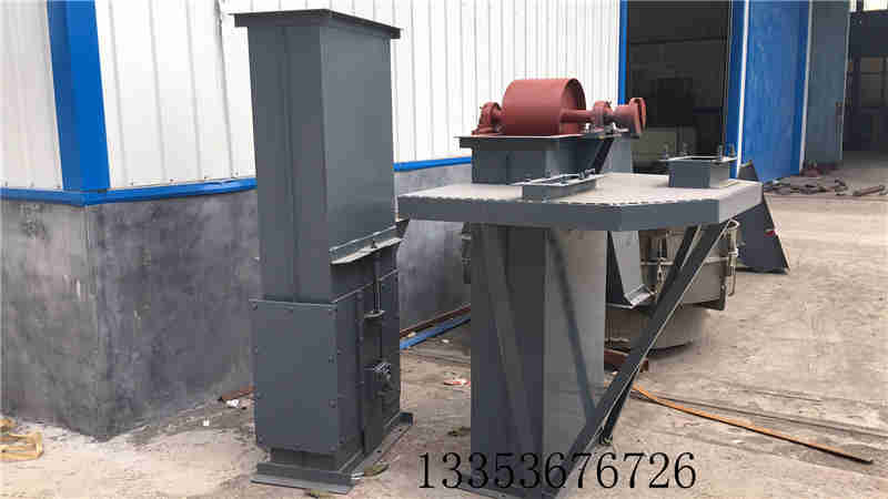 膠帶式斗式提升機 膠帶式斗式提升機