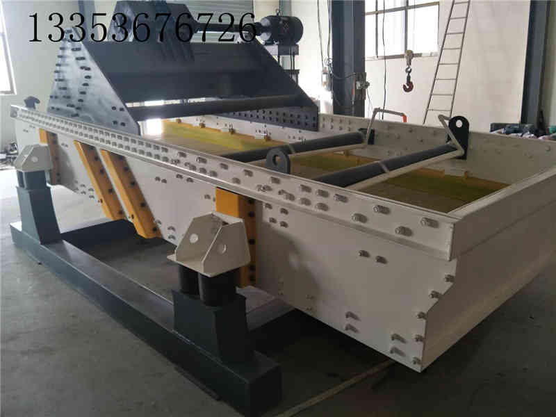 激振器式高頻脫水篩的產品優(yōu)勢比振動電機的體現在哪方面？